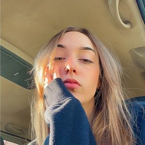 Meet your Posher, Averie